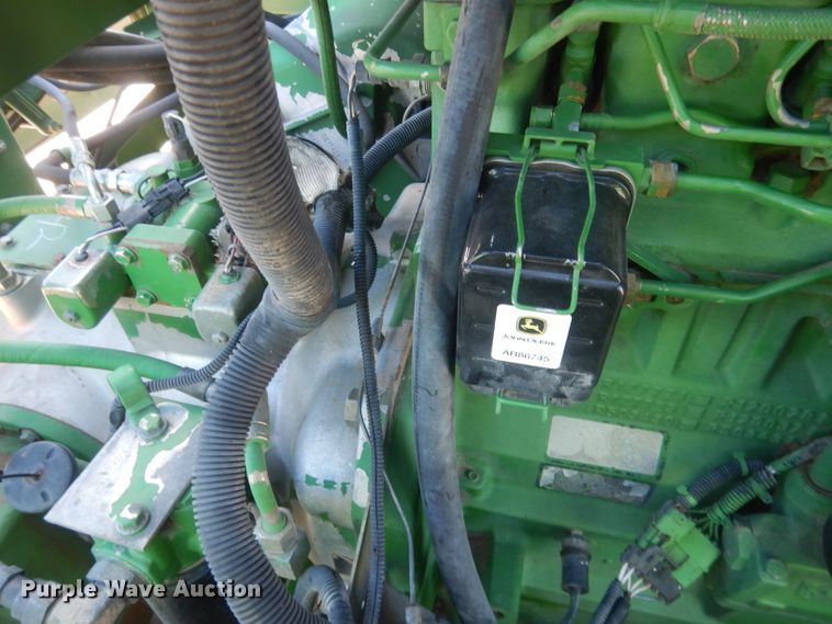 image for item DJ1264 2001 John Deere 9750 STS  combine