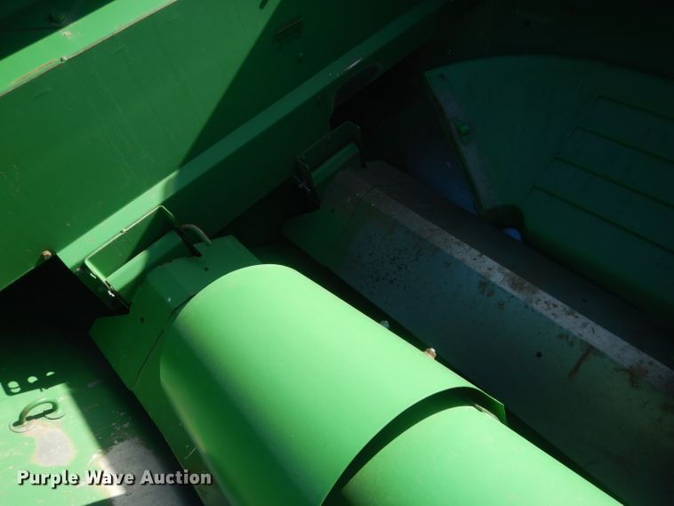 image for item DJ1264 2001 John Deere 9750 STS  combine