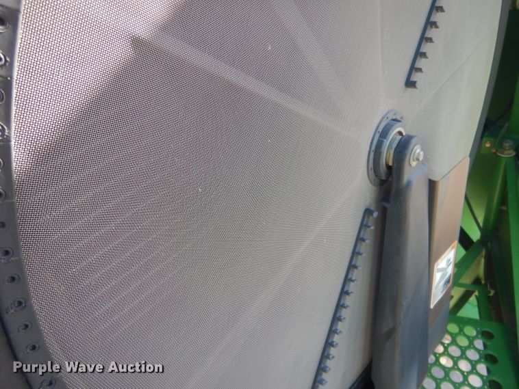 image for item DJ1264 2001 John Deere 9750 STS  combine