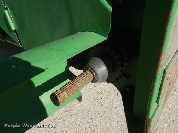image for item DJ1264 2001 John Deere 9750 STS  combine