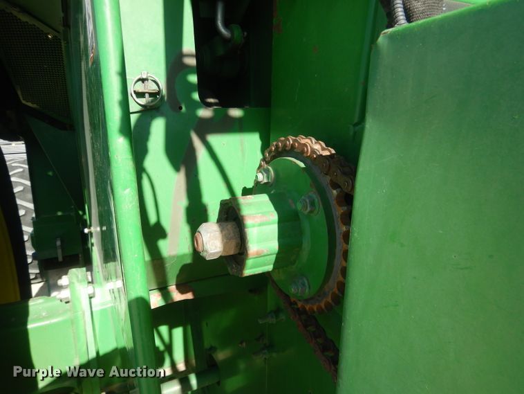 image for item DJ1264 2001 John Deere 9750 STS  combine