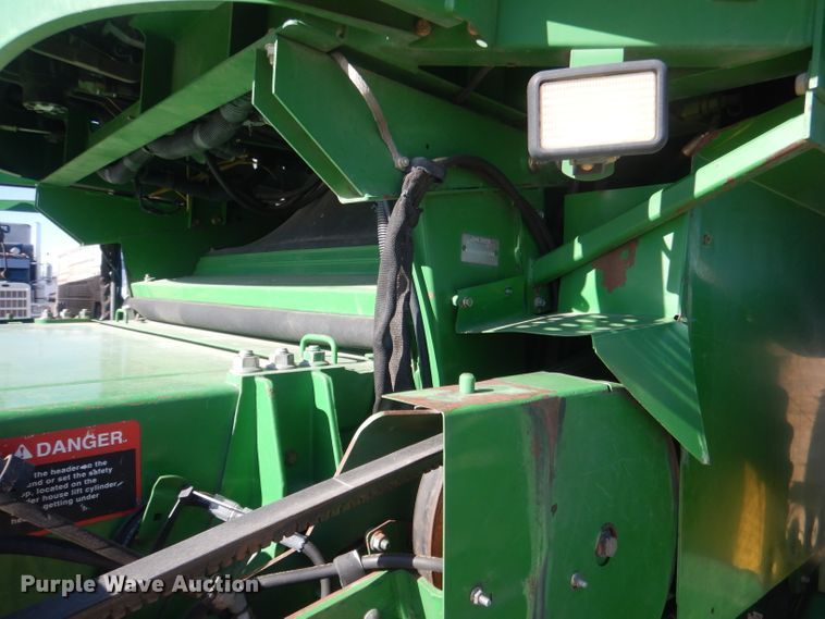 image for item DJ1264 2001 John Deere 9750 STS  combine