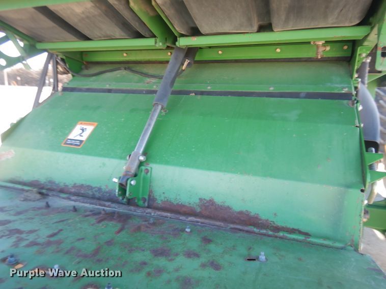 image for item DJ1264 2001 John Deere 9750 STS  combine