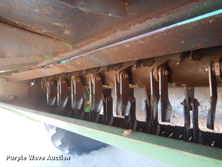 image for item DJ1264 2001 John Deere 9750 STS  combine