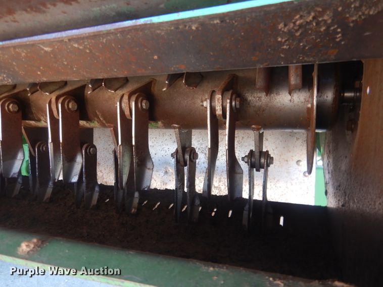 image for item DJ1264 2001 John Deere 9750 STS  combine