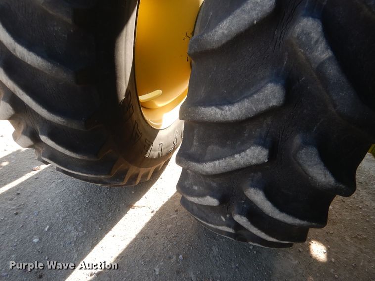 image for item DJ1264 2001 John Deere 9750 STS  combine