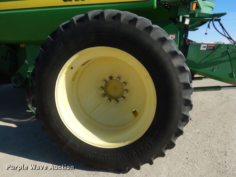 image for item DJ1264 2001 John Deere 9750 STS  combine