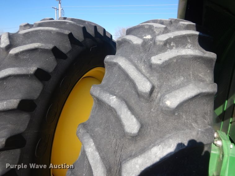 image for item DJ1264 2001 John Deere 9750 STS  combine