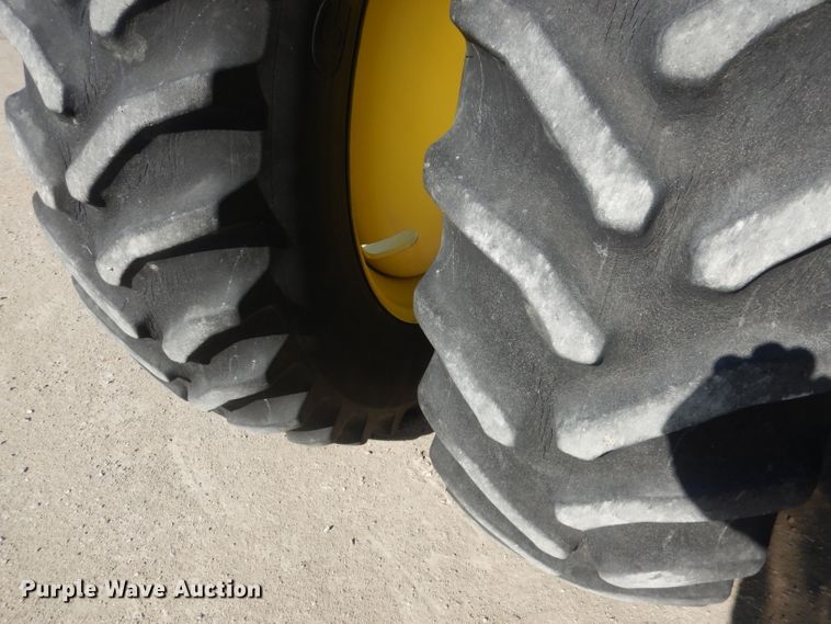 image for item DJ1264 2001 John Deere 9750 STS  combine