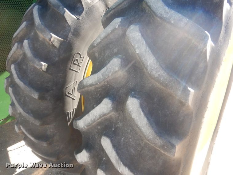 image for item DJ1264 2001 John Deere 9750 STS  combine