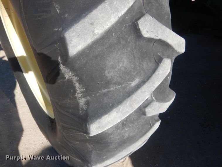 image for item DJ1264 2001 John Deere 9750 STS  combine