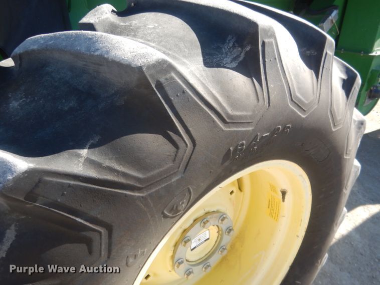 image for item DJ1264 2001 John Deere 9750 STS  combine