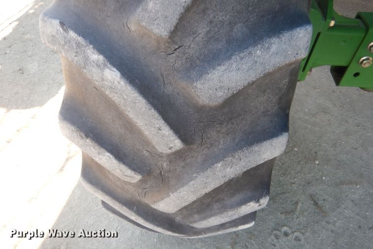 image for item DJ1264 2001 John Deere 9750 STS  combine