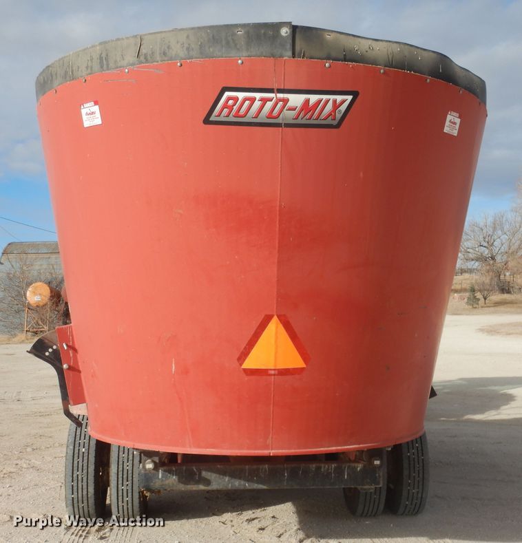 image for item DJ1268 Roto Mix 865 TRL  feed mixer