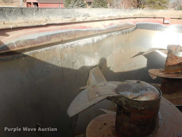 image for item DJ1268 Roto Mix 865 TRL  feed mixer