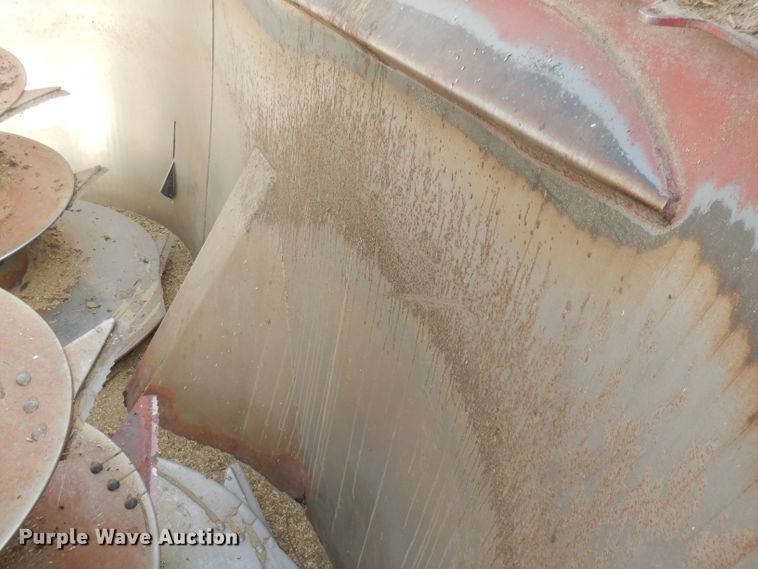 image for item DJ1268 Roto Mix 865 TRL  feed mixer