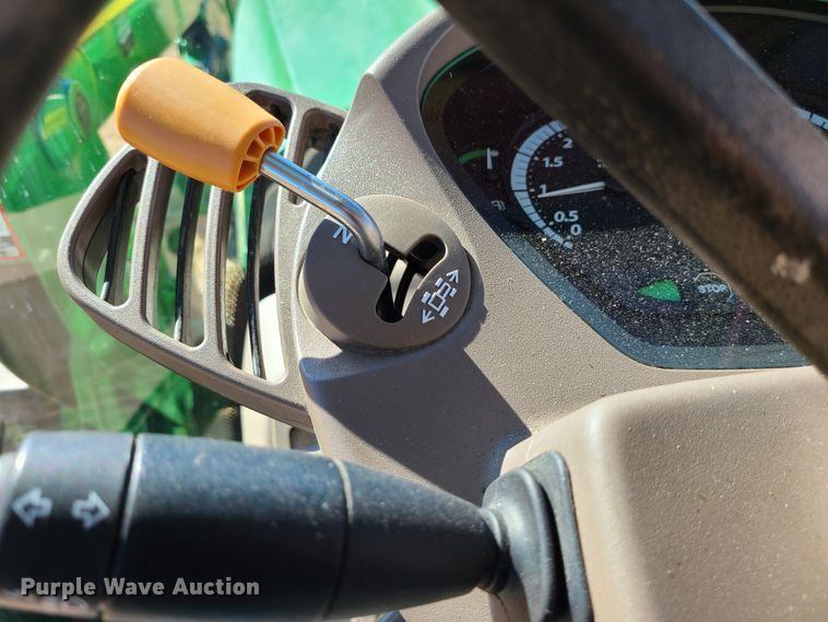 image for item DJ1721 2015 John Deere 6125R  MFWD tractor