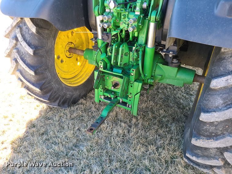 image for item DJ1721 2015 John Deere 6125R  MFWD tractor