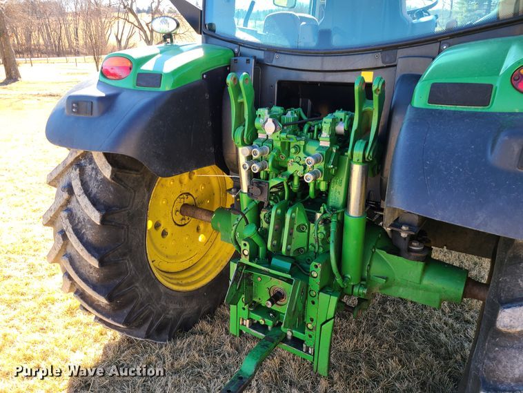 image for item DJ1721 2015 John Deere 6125R  MFWD tractor