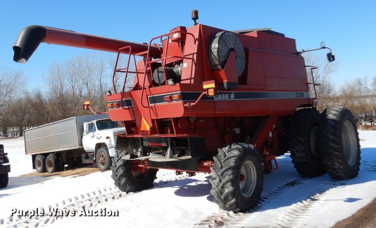 image for item DK4236 2006 Case IH 2388  combine