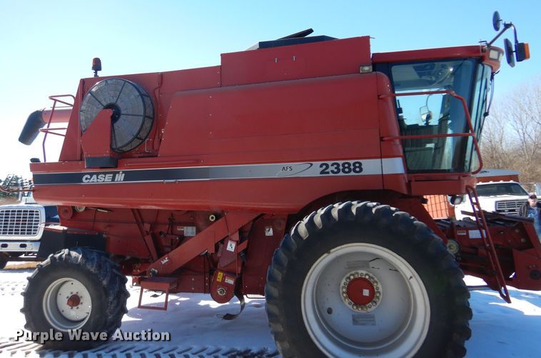 image for item DK4236 2006 Case IH 2388  combine
