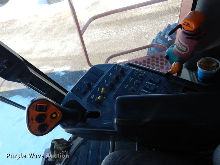 image for item DK4236 2006 Case IH 2388  combine