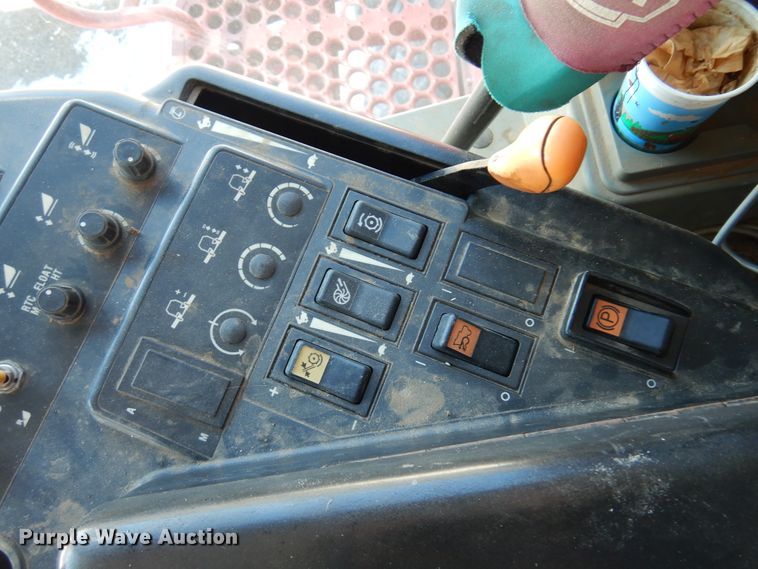 image for item DK4236 2006 Case IH 2388  combine