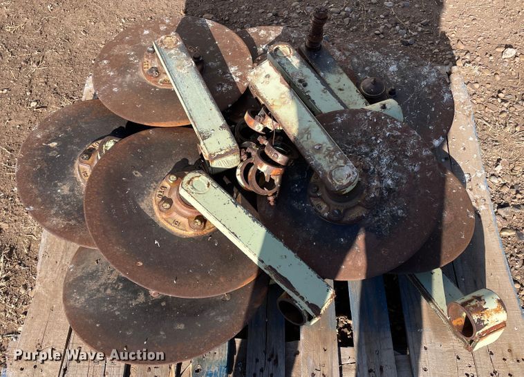 image for item DN0191 QuinStar LZ-5-40  sweep plow