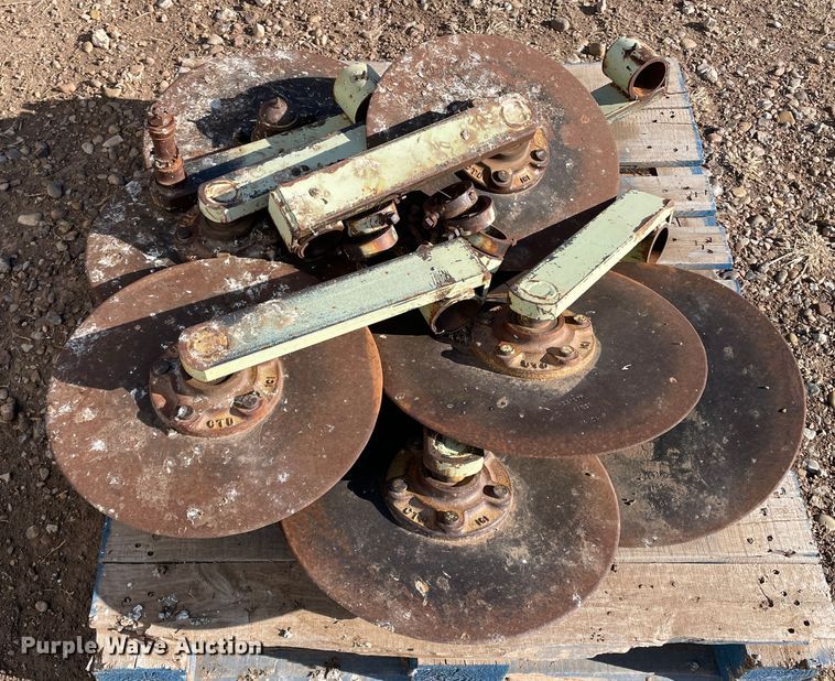 image for item DN0191 QuinStar LZ-5-40  sweep plow