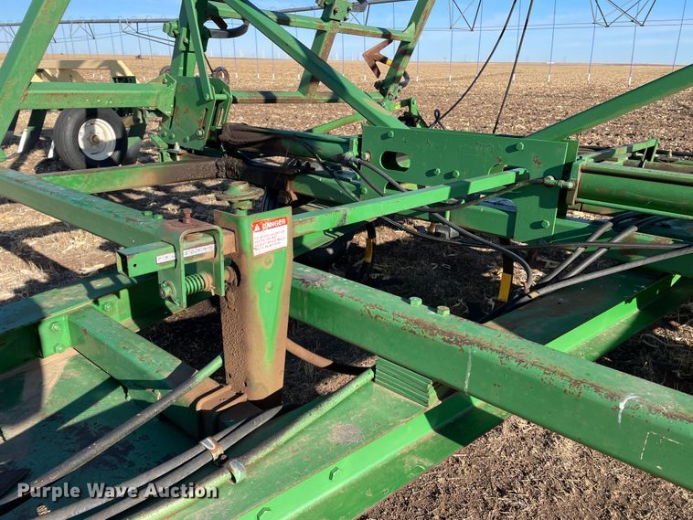 image for item DN0192 John Deere 610  field cultivator