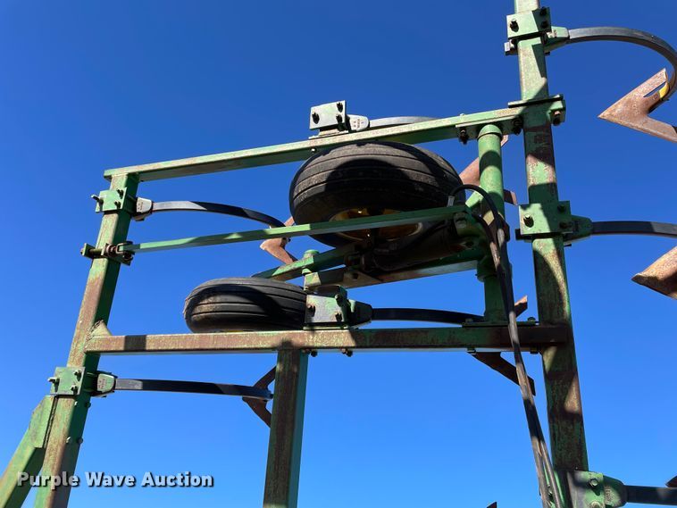 image for item DN0192 John Deere 610  field cultivator