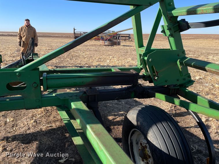 image for item DN0192 John Deere 610  field cultivator