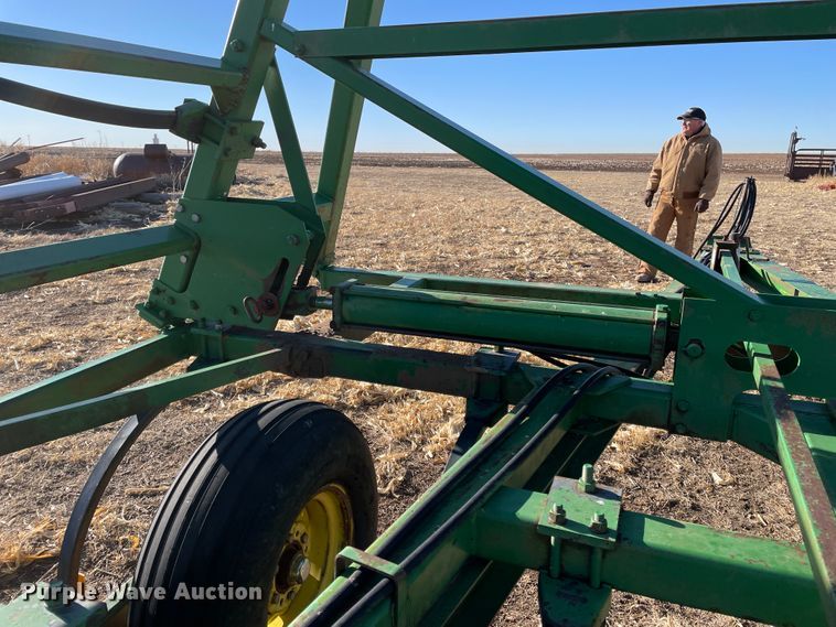 image for item DN0192 John Deere 610  field cultivator