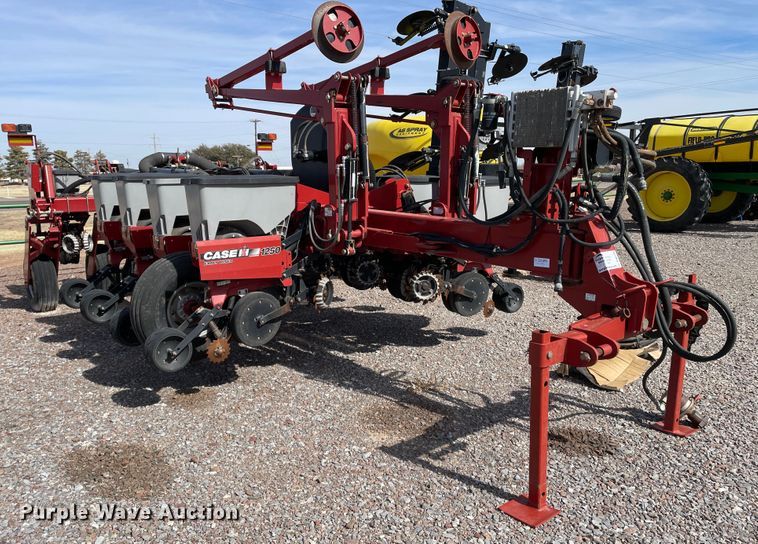 image for item DN0199 2010 Case IH 1250  no-till planter