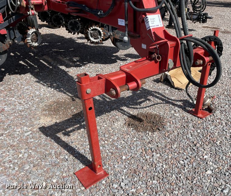 image for item DN0199 2010 Case IH 1250  no-till planter