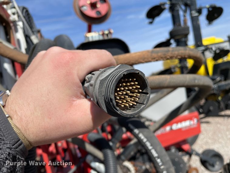 image for item DN0199 2010 Case IH 1250  no-till planter