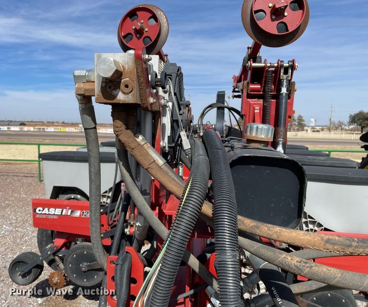 image for item DN0199 2010 Case IH 1250  no-till planter