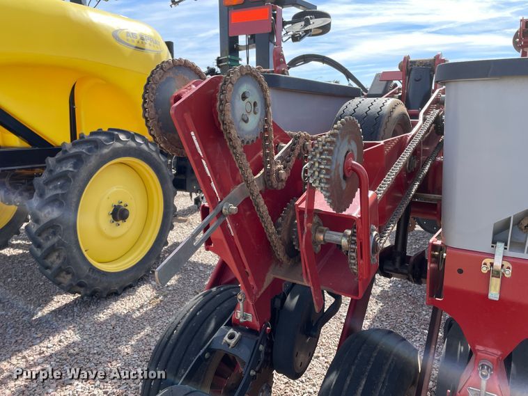 image for item DN0199 2010 Case IH 1250  no-till planter