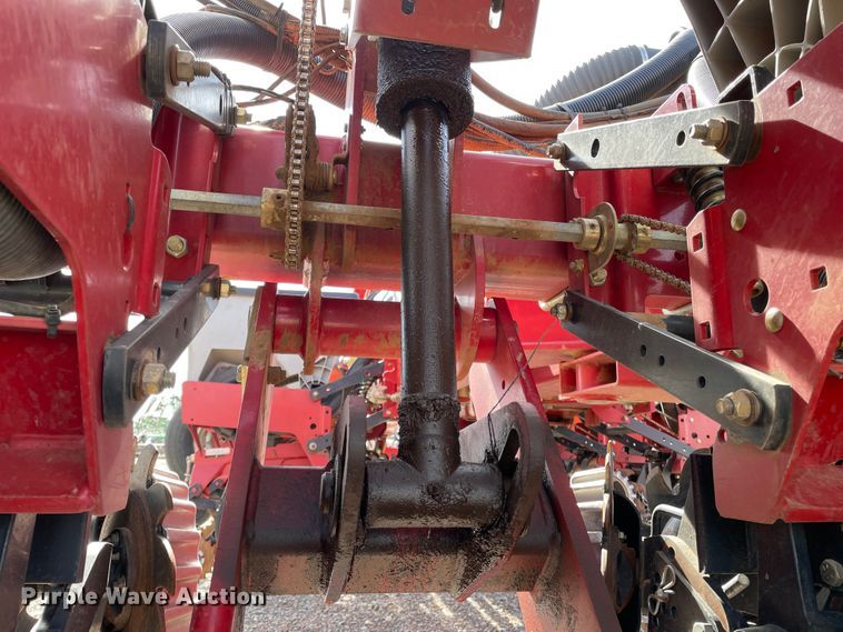 image for item DN0199 2010 Case IH 1250  no-till planter