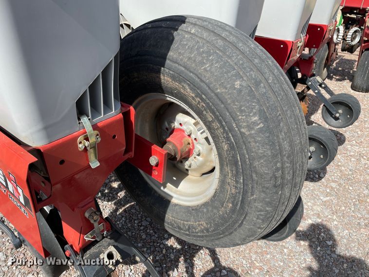 image for item DN0199 2010 Case IH 1250  no-till planter