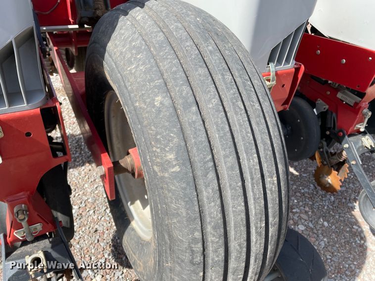 image for item DN0199 2010 Case IH 1250  no-till planter