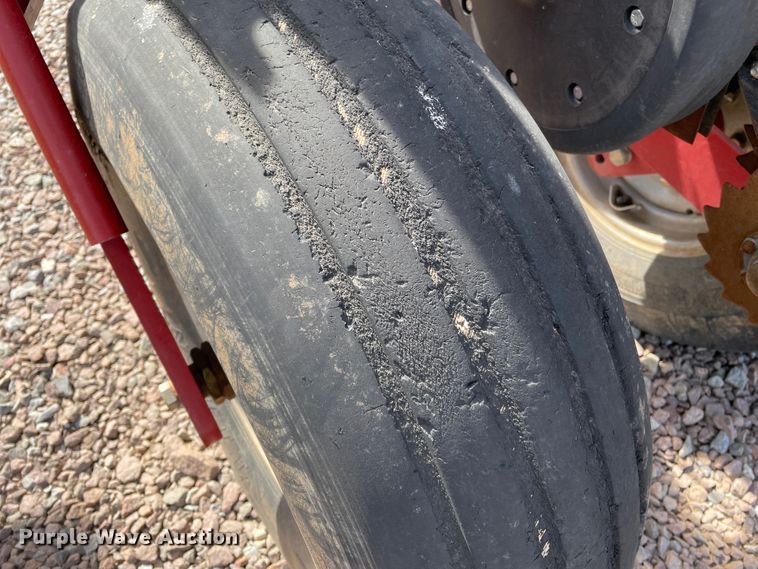 image for item DN0199 2010 Case IH 1250  no-till planter