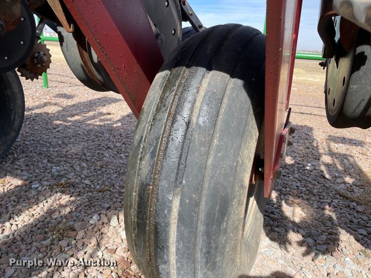 image for item DN0199 2010 Case IH 1250  no-till planter