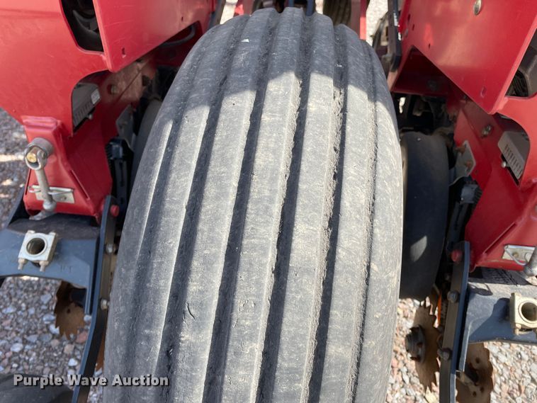 image for item DN0199 2010 Case IH 1250  no-till planter