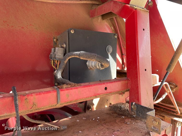 image for item DN0202 2011 Case IH RB564  round baler