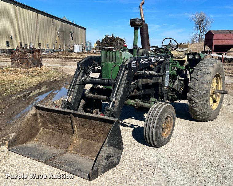 image for item ID9711 1967 John Deere 4020  tractor