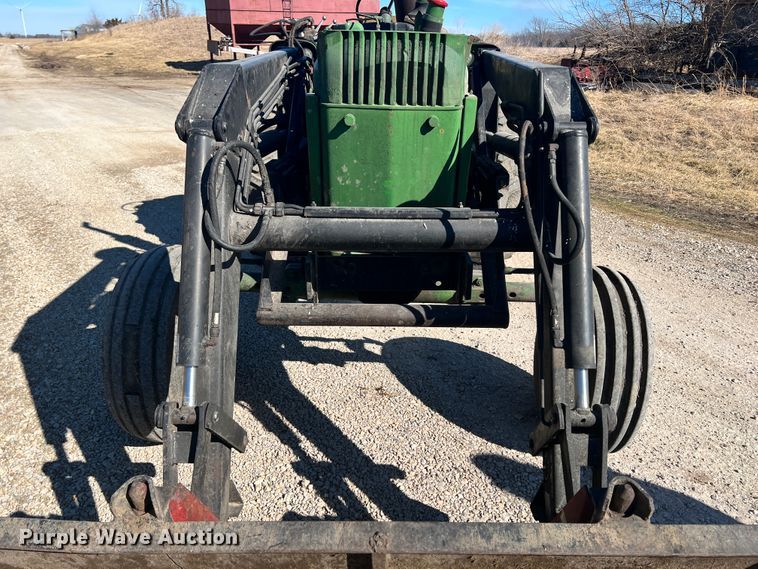 image for item ID9711 1967 John Deere 4020  tractor