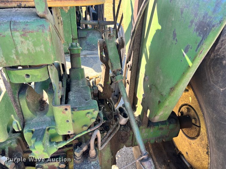 image for item ID9711 1967 John Deere 4020  tractor