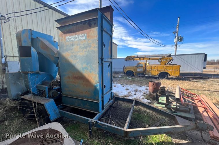 image for item ID9712 Newton  Gravity grain cleaner