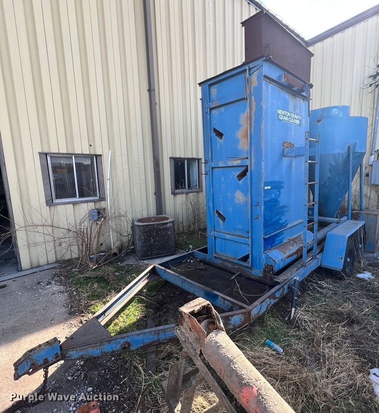 image for item ID9712 Newton  Gravity grain cleaner